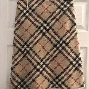 EUC Burberry skirt in signature check print